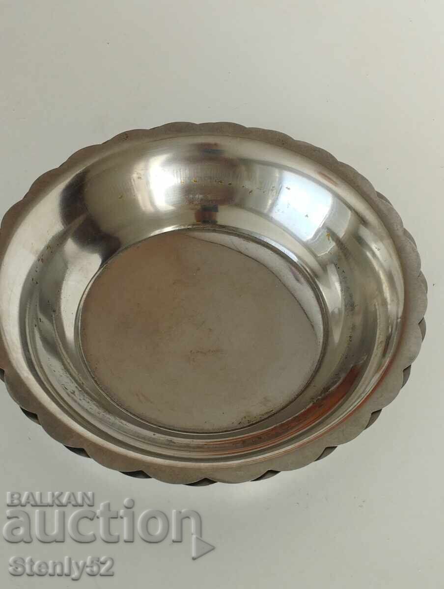 2 πλάκες αλπακά με διάμετρο 20 cm και βάθος 4 cm