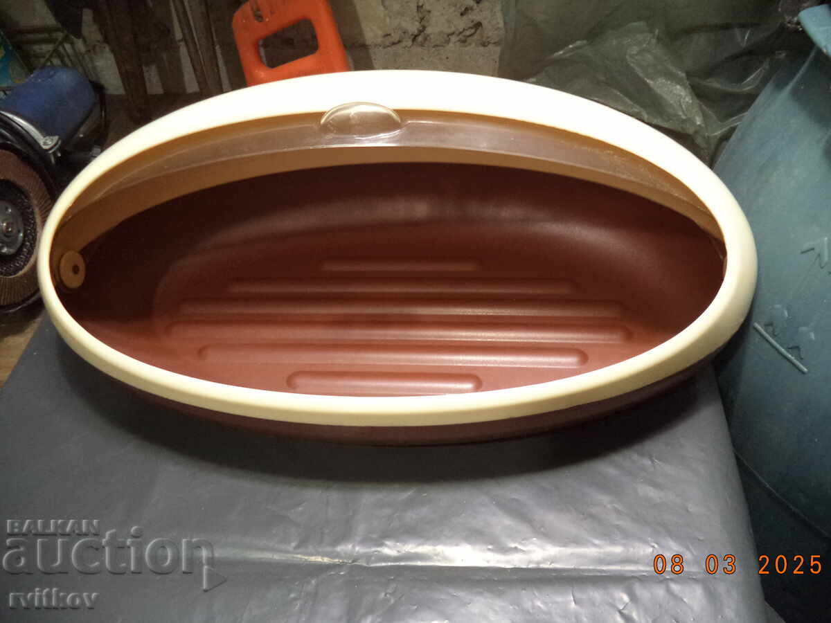 Кутия за хляб Кутия за хляб