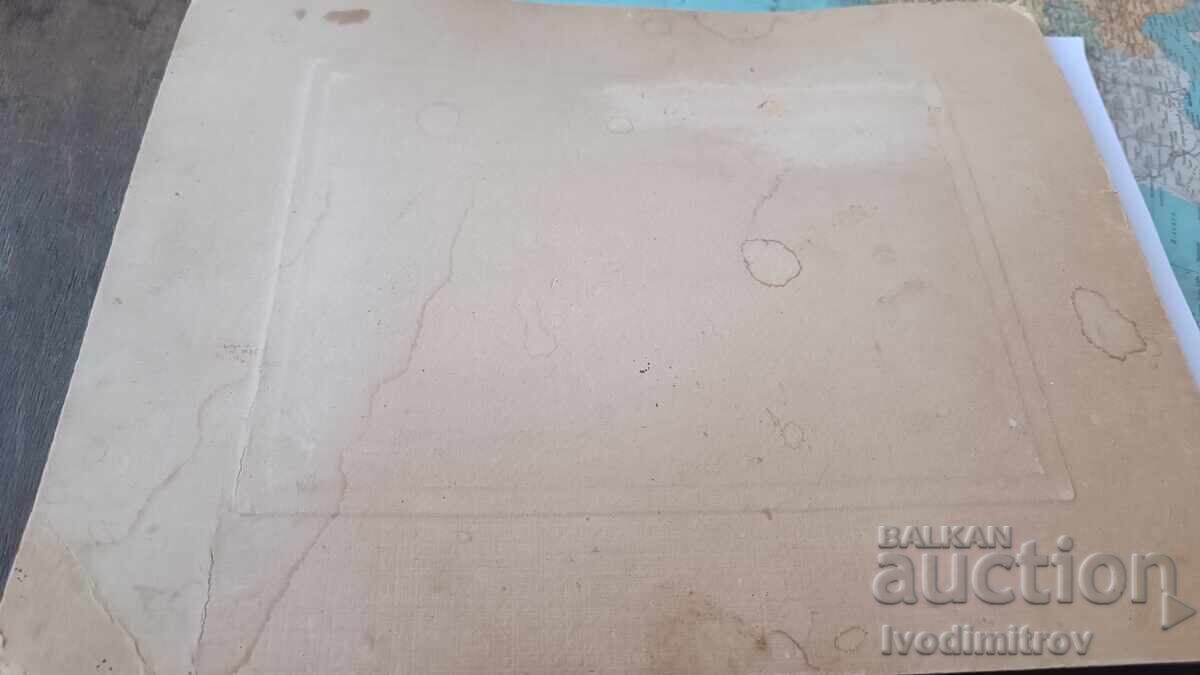 Foto Bărbați și femei Carton cu preț 6.45 BGN | € 3.30 Foto Bărbați și femei Carton cu preț 6.45 BGN | € 3.30