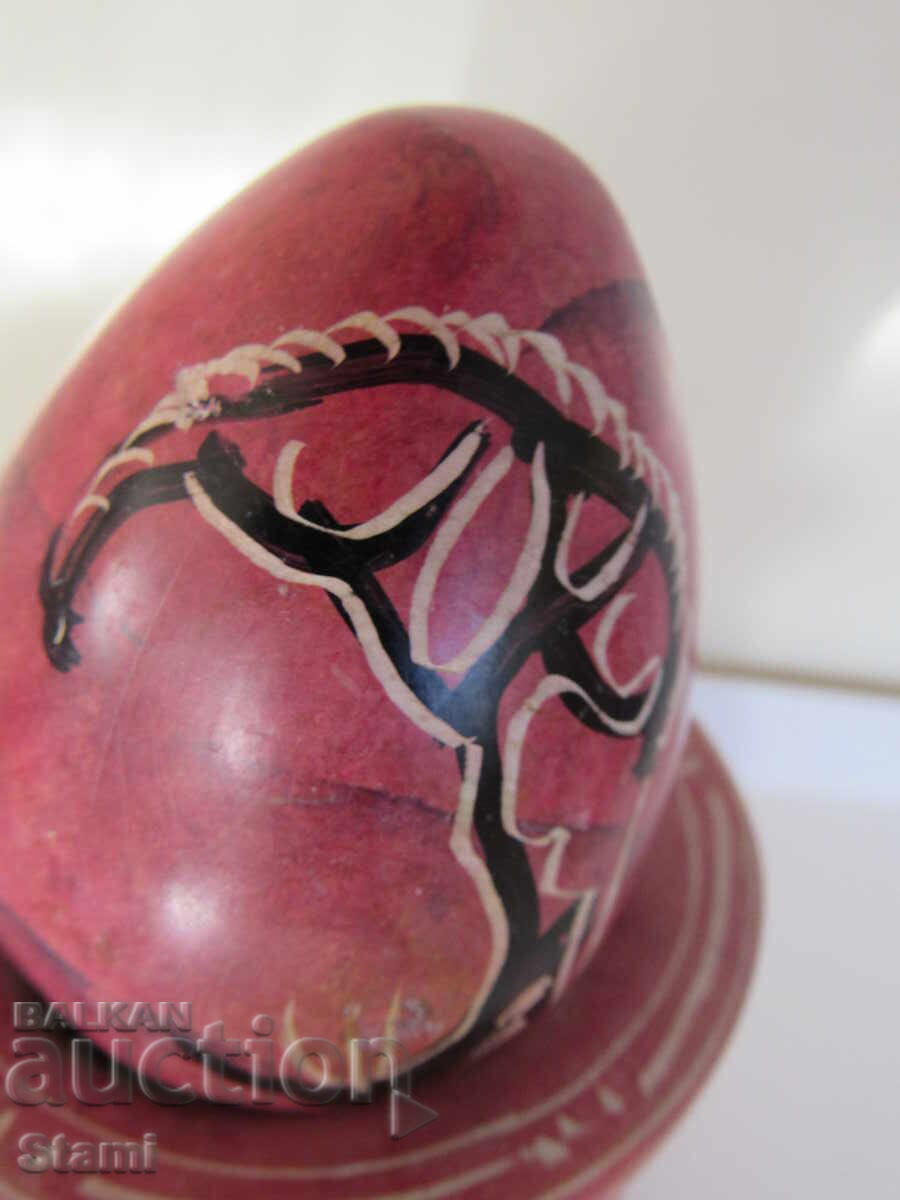 Декоративно яйце с поставка, изработено от сапунен камък - 5 Декоративно яйце с поставка, изработено от сапунен камък - 5