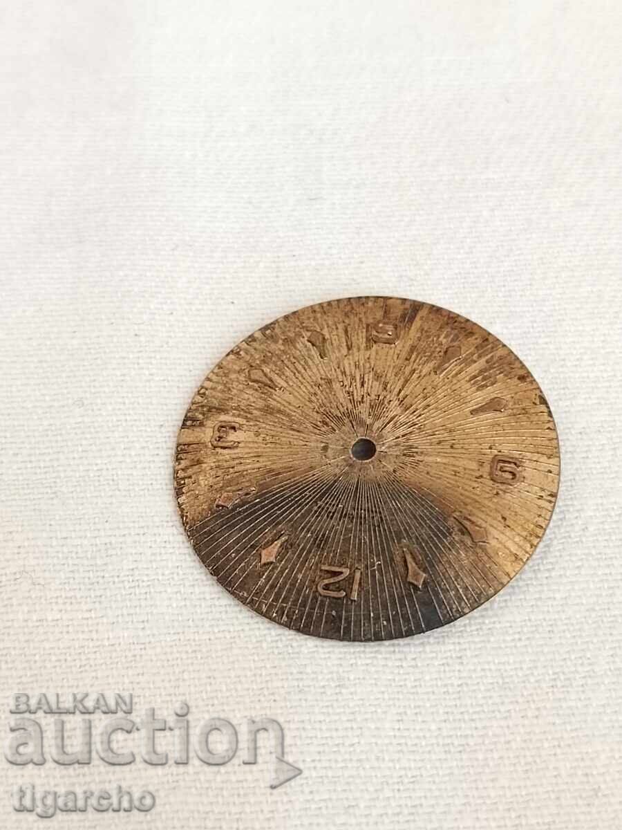 Dial for men's watch DAMAS with price 15.00 BGN | € 7.67 Dial for men's watch DAMAS with price 15.00 BGN | € 7.67