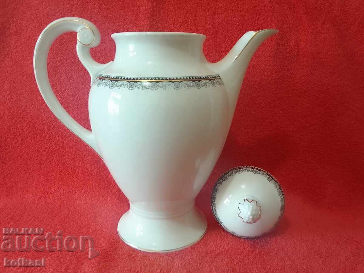 Auction Old porcelain jug HUTSCHENREUTHER gilded Germany Auction Old porcelain jug HUTSCHENREUTHER gilded Germany