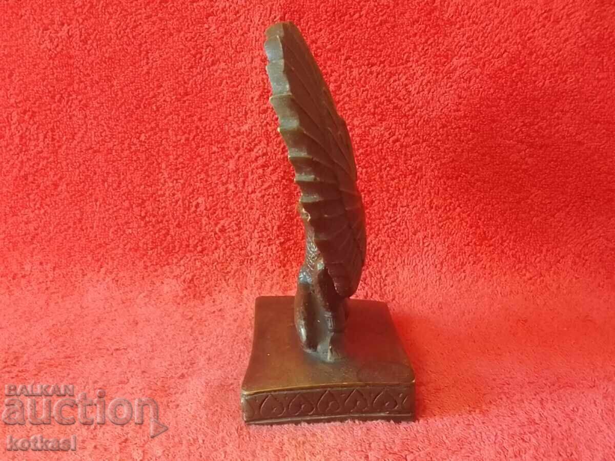 Auction Old souvenir Figure of the Goddess Maat from ancient Egypt Auction Old souvenir Figure of the Goddess Maat from ancient Egypt
