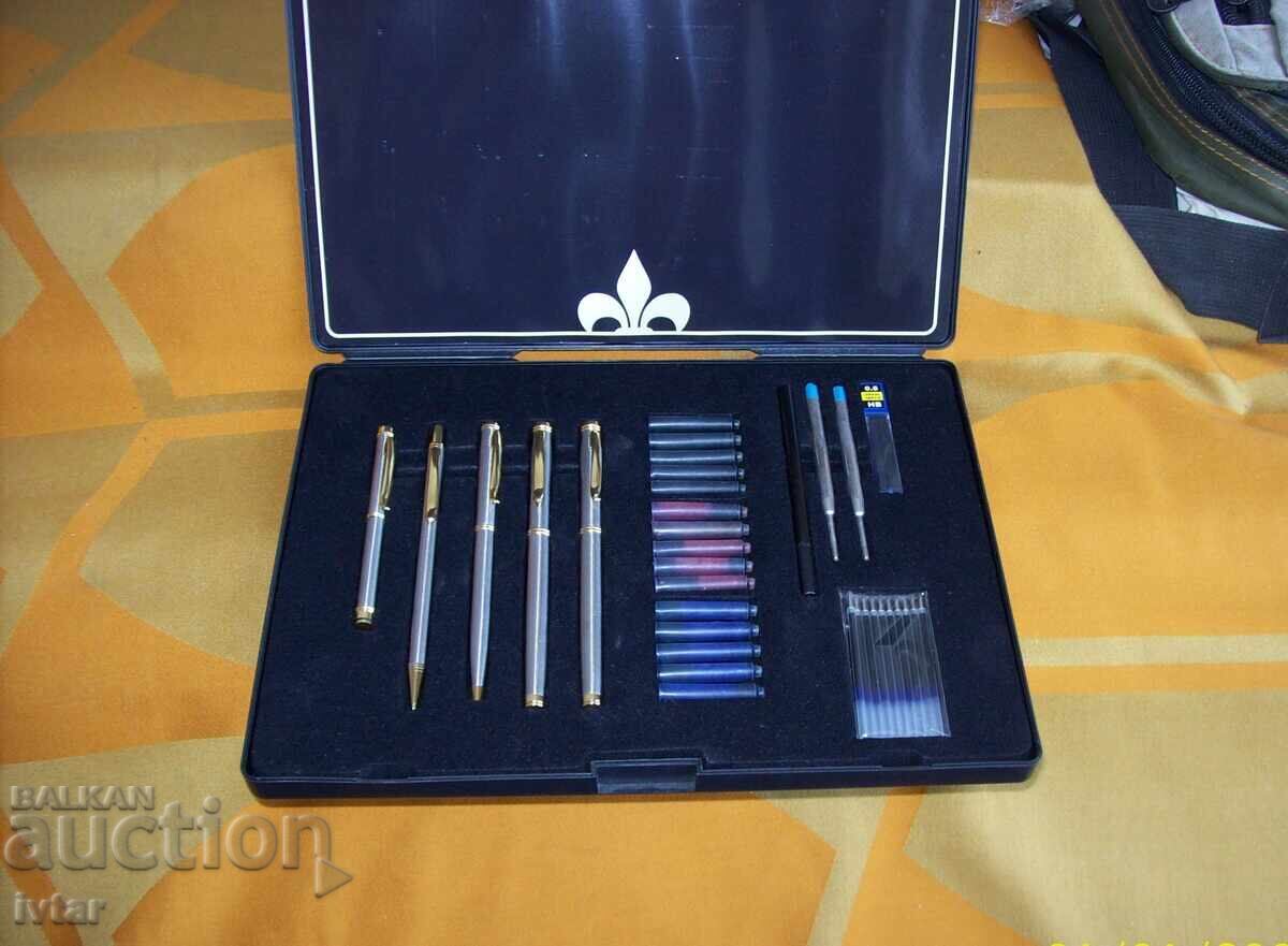Auction Writing instrument set with supplies Auction Writing instrument set with supplies