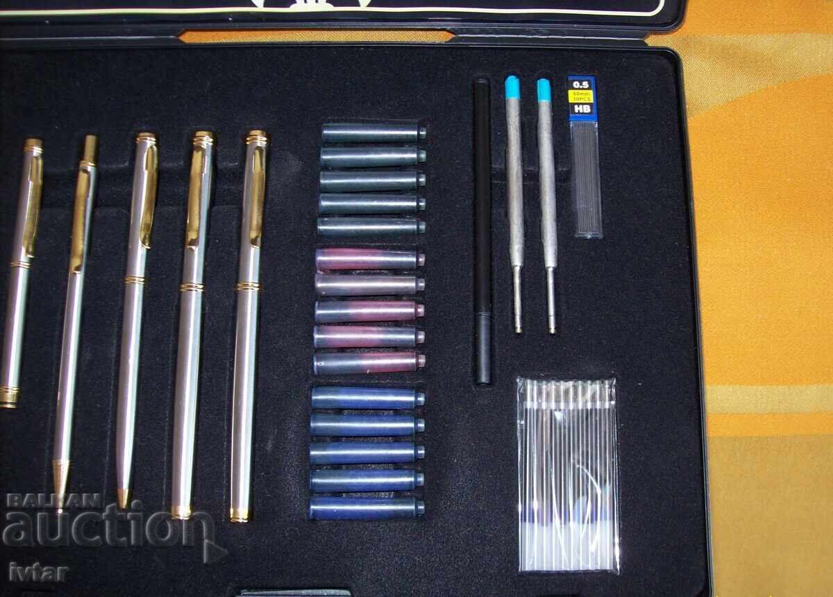 Delivery of Writing instrument set with supplies Delivery of Writing instrument set with supplies