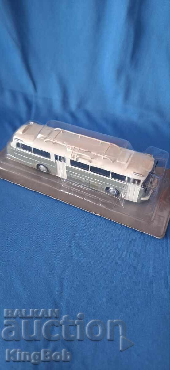 Auction  LEGENDARY BUSES COLLECTION - IKARUS 66