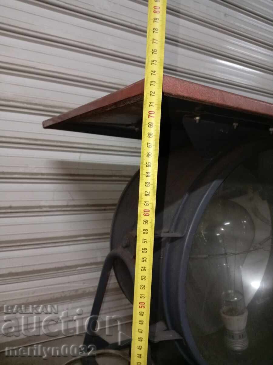 Reflector de luptă dintr-o lampă mare de mașină rotativă de șantier militar - 5 Reflector de luptă dintr-o lampă mare de mașină rotativă de șantier militar - 5