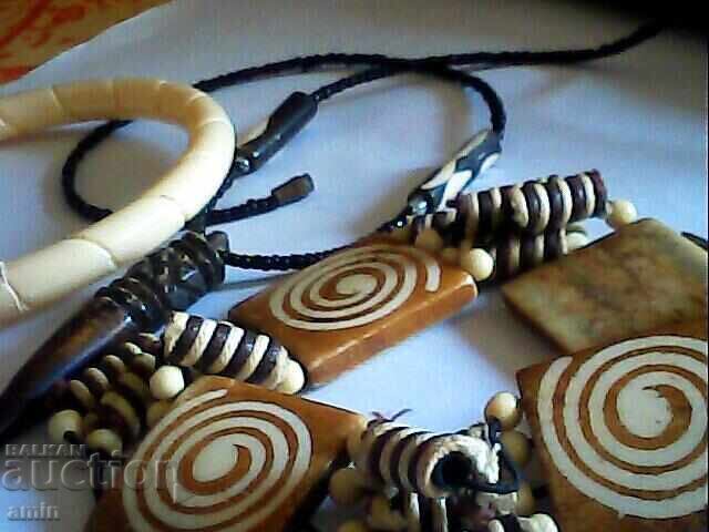 NECKLACE 2PCS BONE BRACELETS - 6 NECKLACE 2PCS BONE BRACELETS - 6