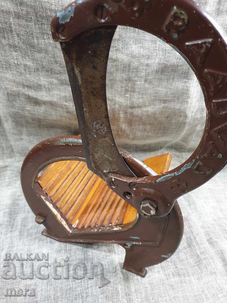 Auction Vintage knife, guillotine RAADVAD for food products Auction Vintage knife, guillotine RAADVAD for food products