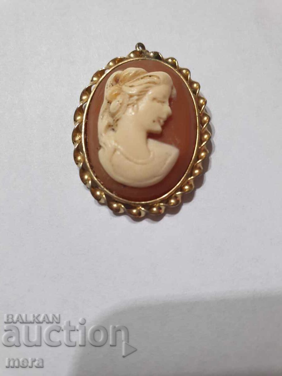 Auction A cameo Auction A cameo