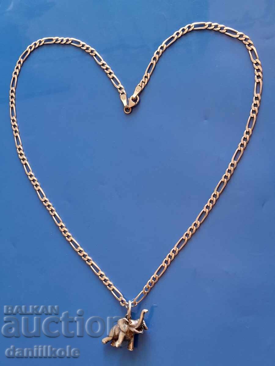 *$*Y*$* SILVER CHAIN WITH 3D ELEPHANT PENDANT - EXCELLENT *$*Y*$* *$*Y*$* SILVER CHAIN WITH 3D ELEPHANT PENDANT - EXCELLENT *$*Y*$*