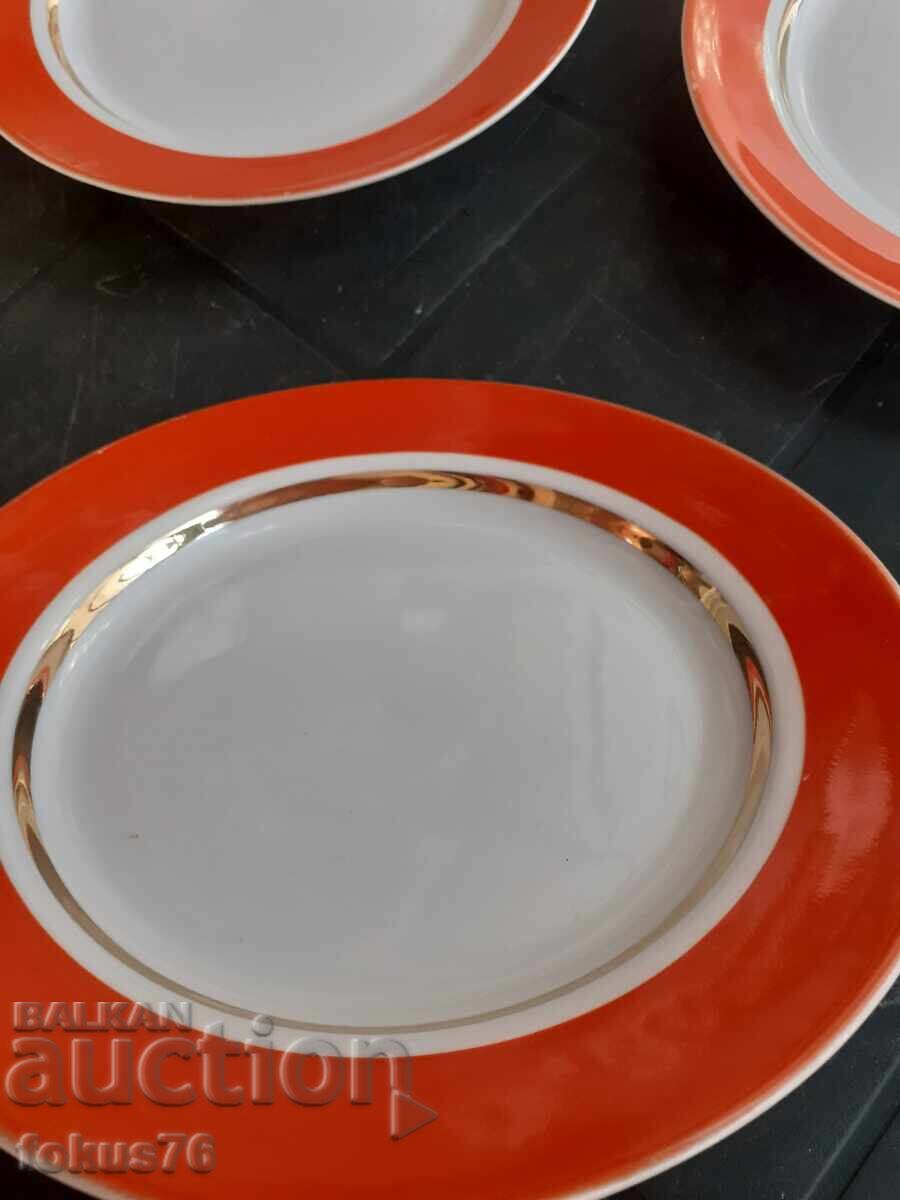 Licitație Farfurii 6 buc - portelan rusesc cu aurire Licitație Farfurii 6 buc - portelan rusesc cu aurire