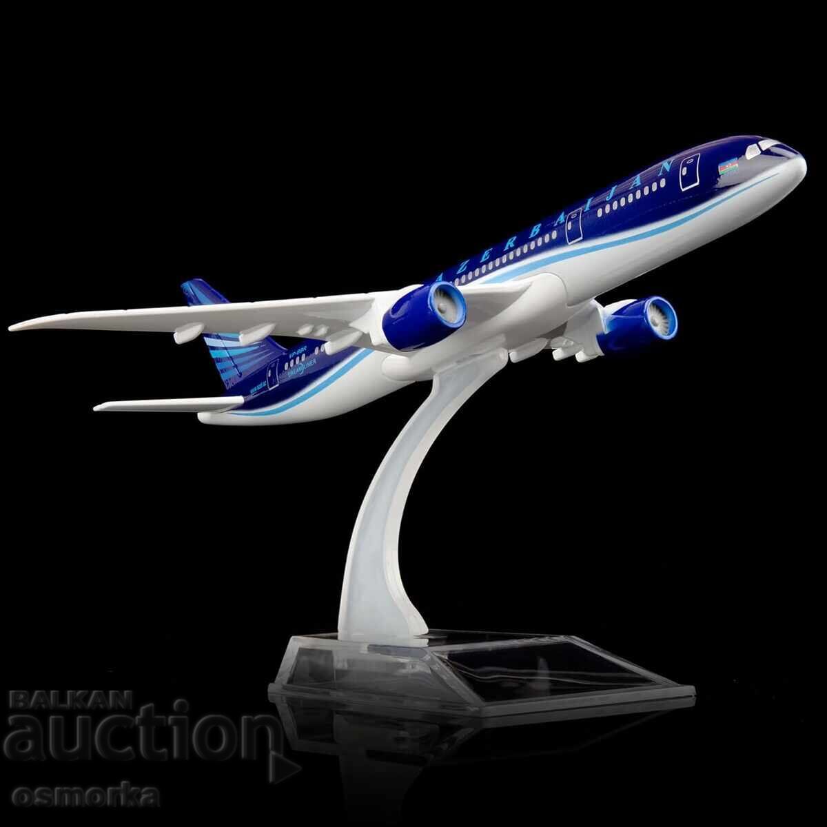 Machetă de model de avion Boeing 787 Cutie de căptușeală metalică Azerbaidjan - 6 Machetă de model de avion Boeing 787 Cutie de căptușeală metalică Azerbaidjan - 6