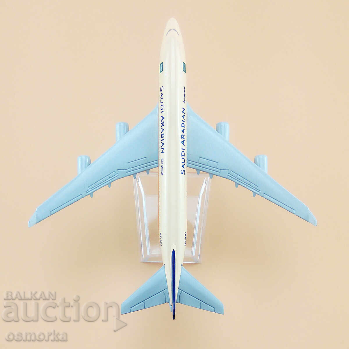 Machetă de model de avion Boeing 747 Căptușeală metalică din Arabia Saudită - 5 Machetă de model de avion Boeing 747 Căptușeală metalică din Arabia Saudită - 5