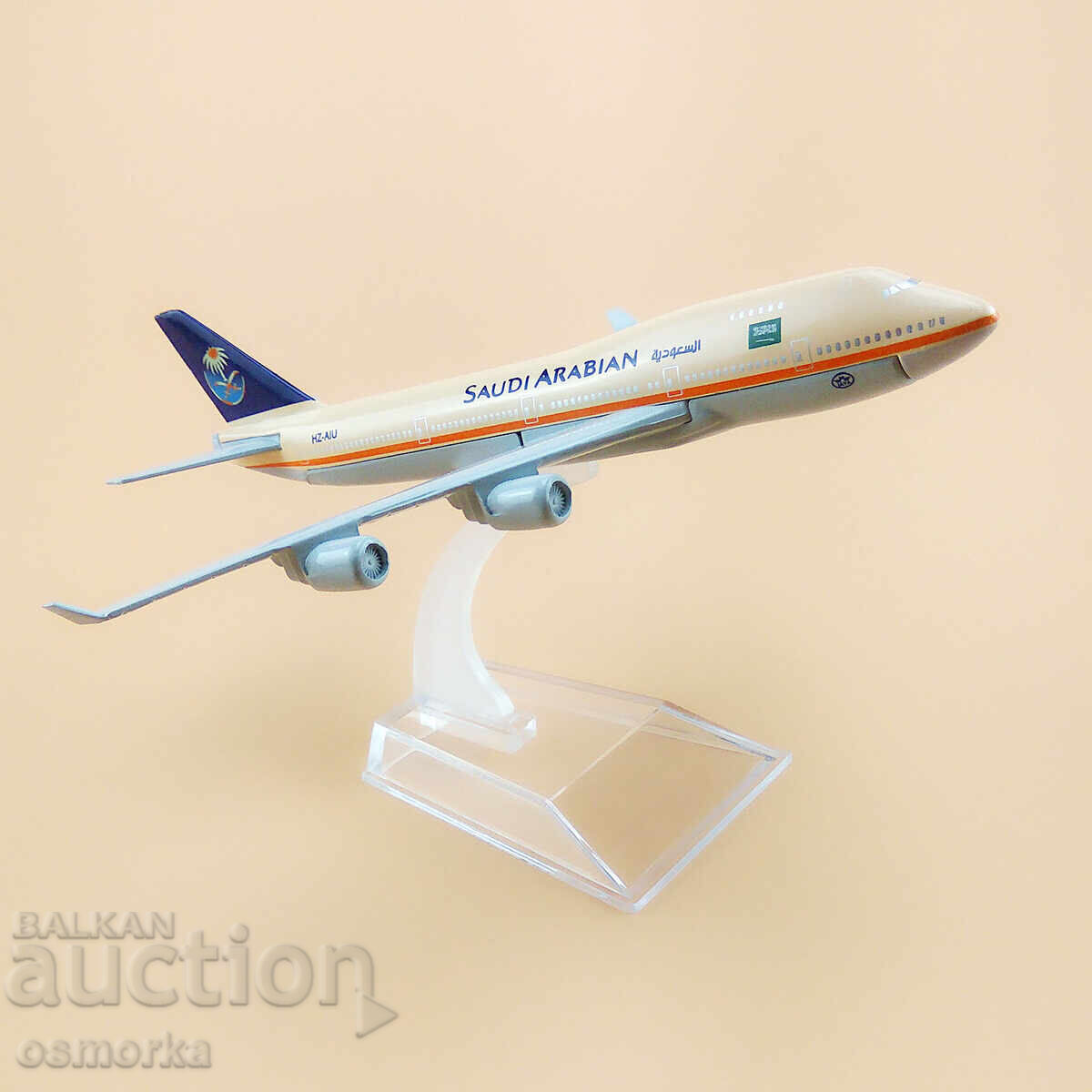 Machetă de model de avion Boeing 747 Căptușeală metalică din Arabia Saudită - 7 Machetă de model de avion Boeing 747 Căptușeală metalică din Arabia Saudită - 7