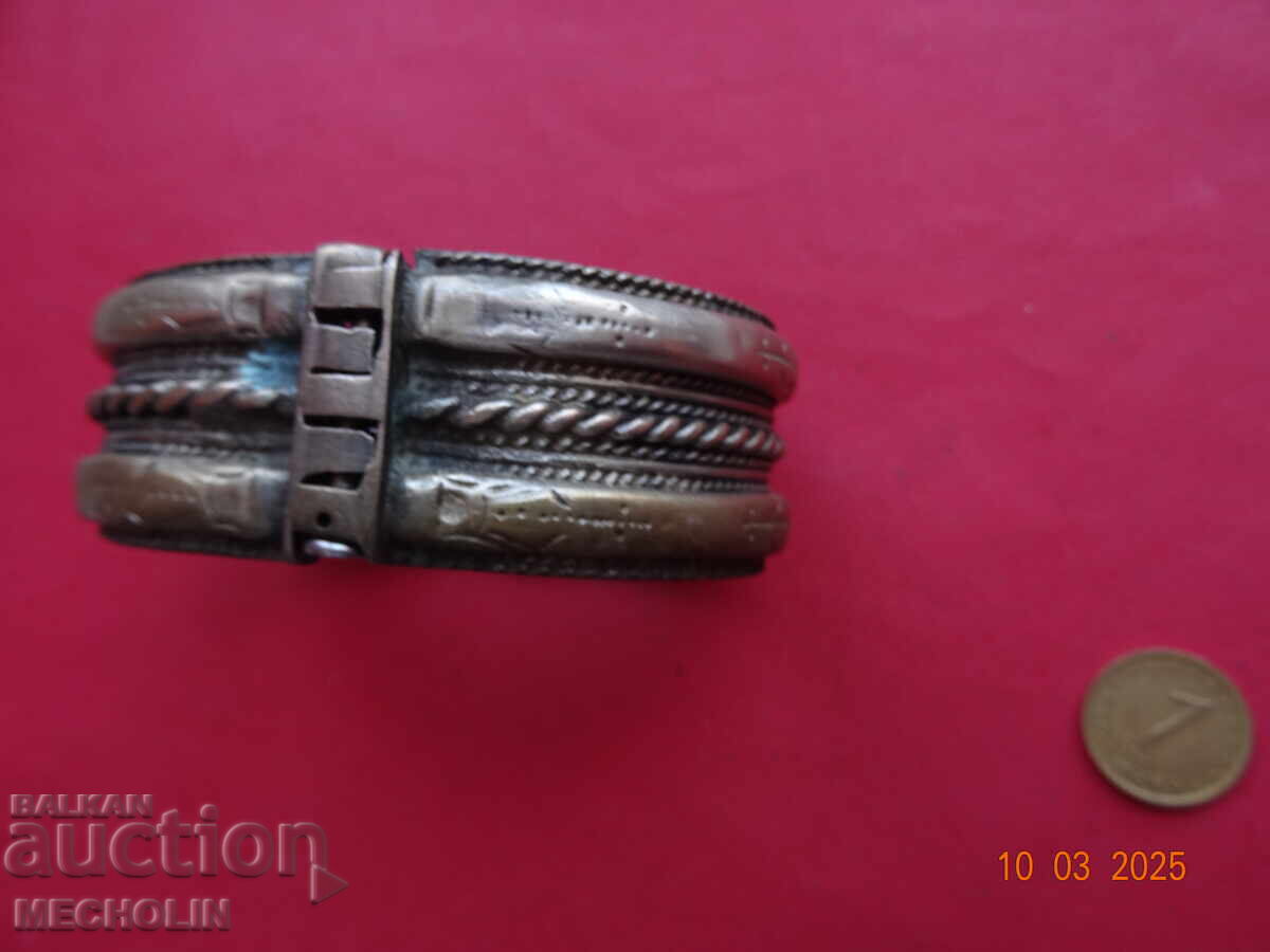 Brățară RENACERE FOARTE VECHE 3 cu preț 70.00 BGN | € 35.79