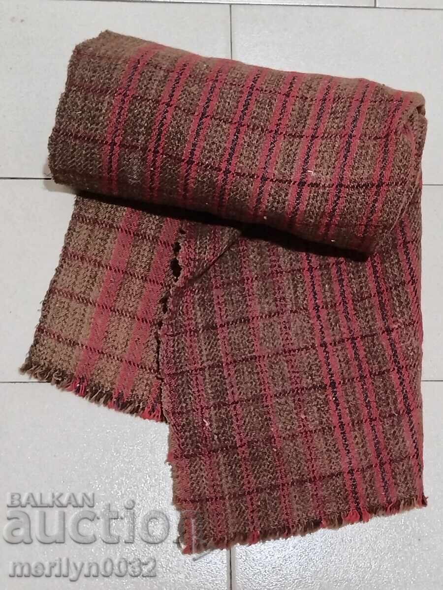 Auction  Hand-woven wool belt 2.6/0.6 meters per roll