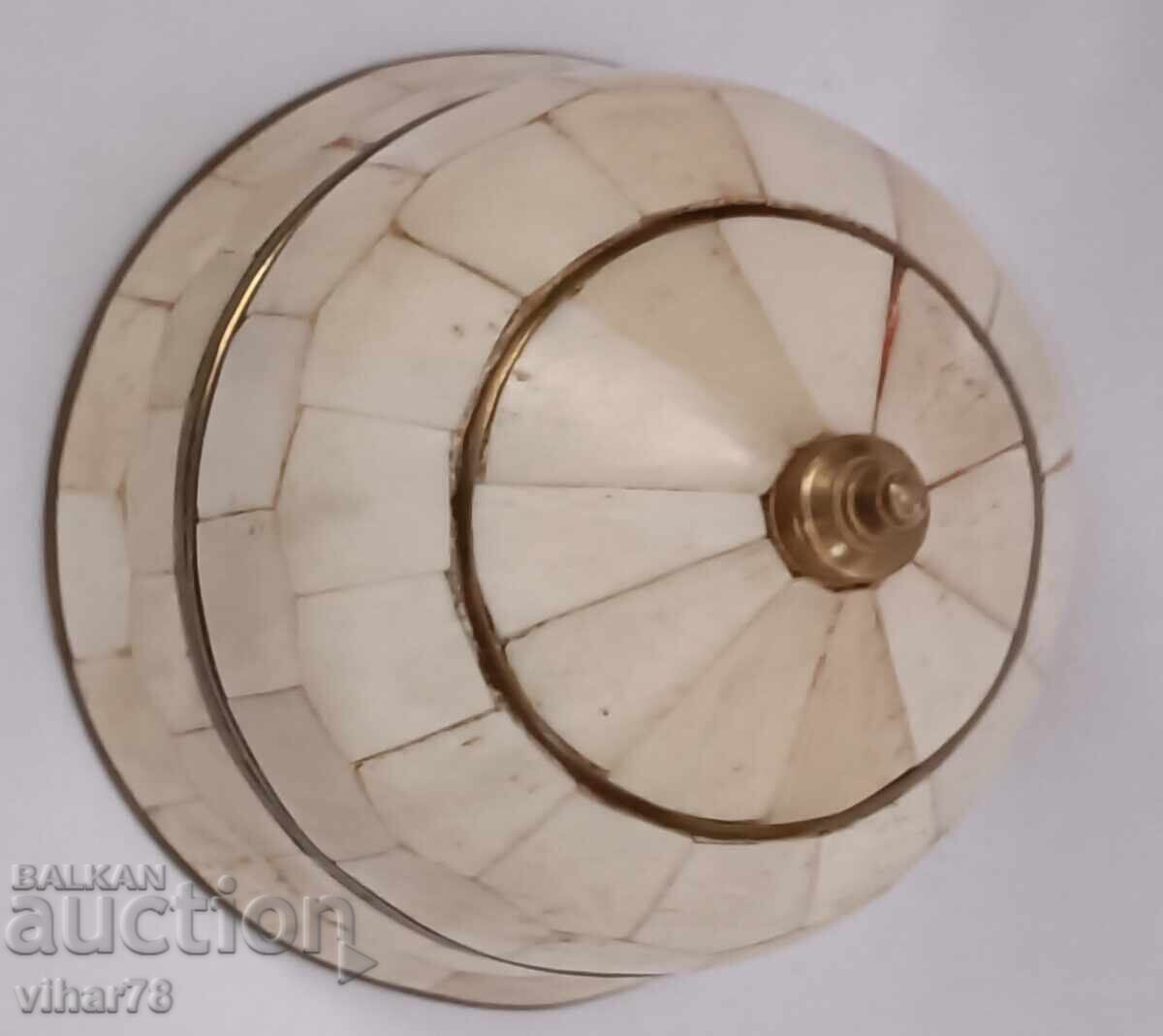 Мароканска декоративна кутия с цена 49.99 лв. | € 25.56 Мароканска декоративна кутия с цена 49.99 лв. | € 25.56