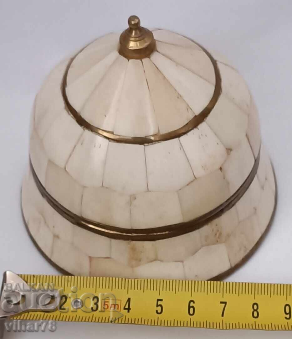 Аукцион Мароканска декоративна кутия Аукцион Мароканска декоративна кутия