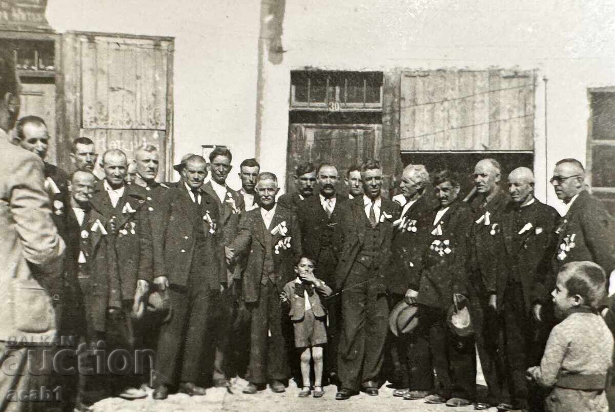 Ветерани Честване Ордени Медали с цена 24.99 лв. | € 12.78 Ветерани Честване Ордени Медали с цена 24.99 лв. | € 12.78