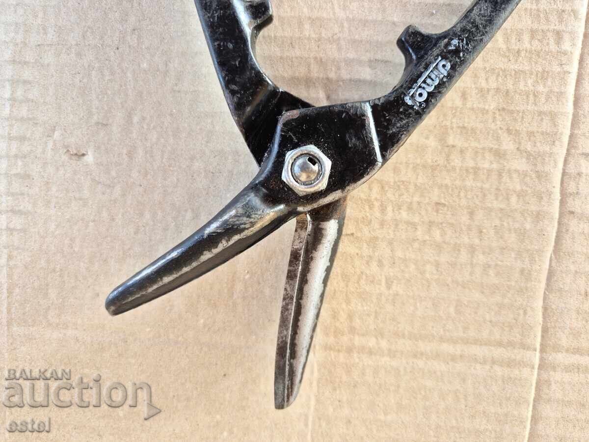Delivery of French sheet metal shears ''Dimos''