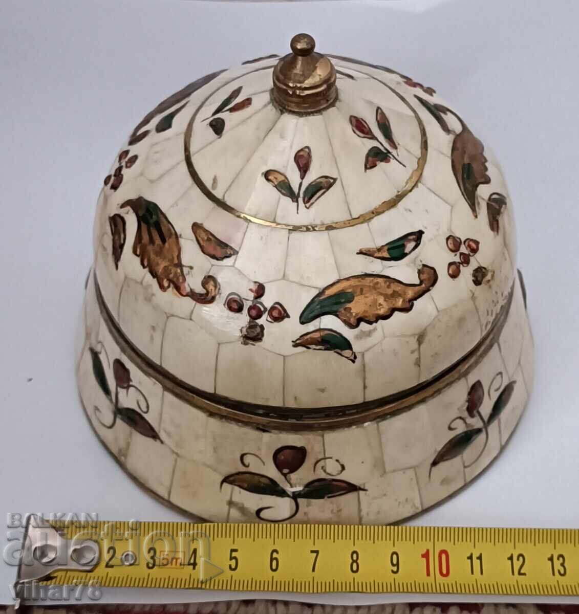 Аукцион Мароканска декоративна кутия Аукцион Мароканска декоративна кутия