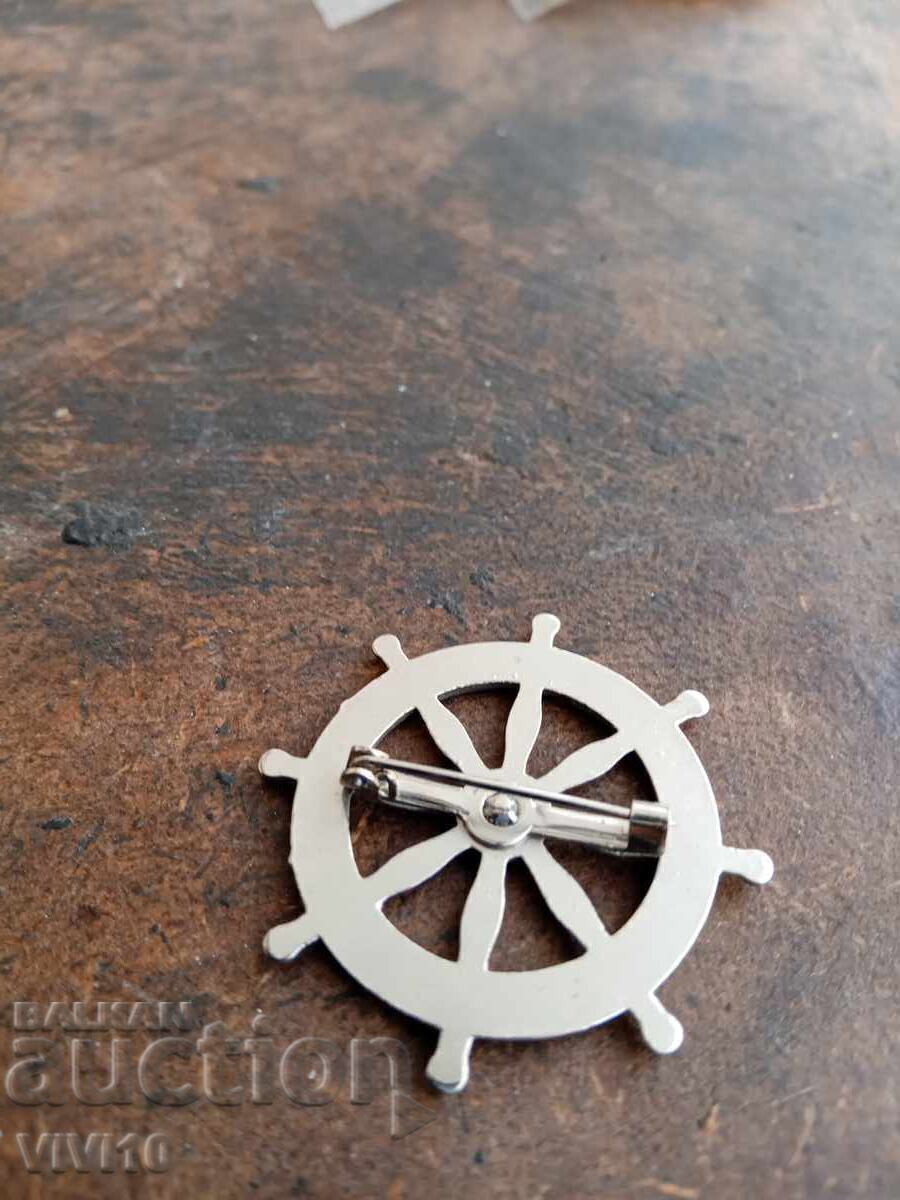 Аукцион Старинна брошка емаил