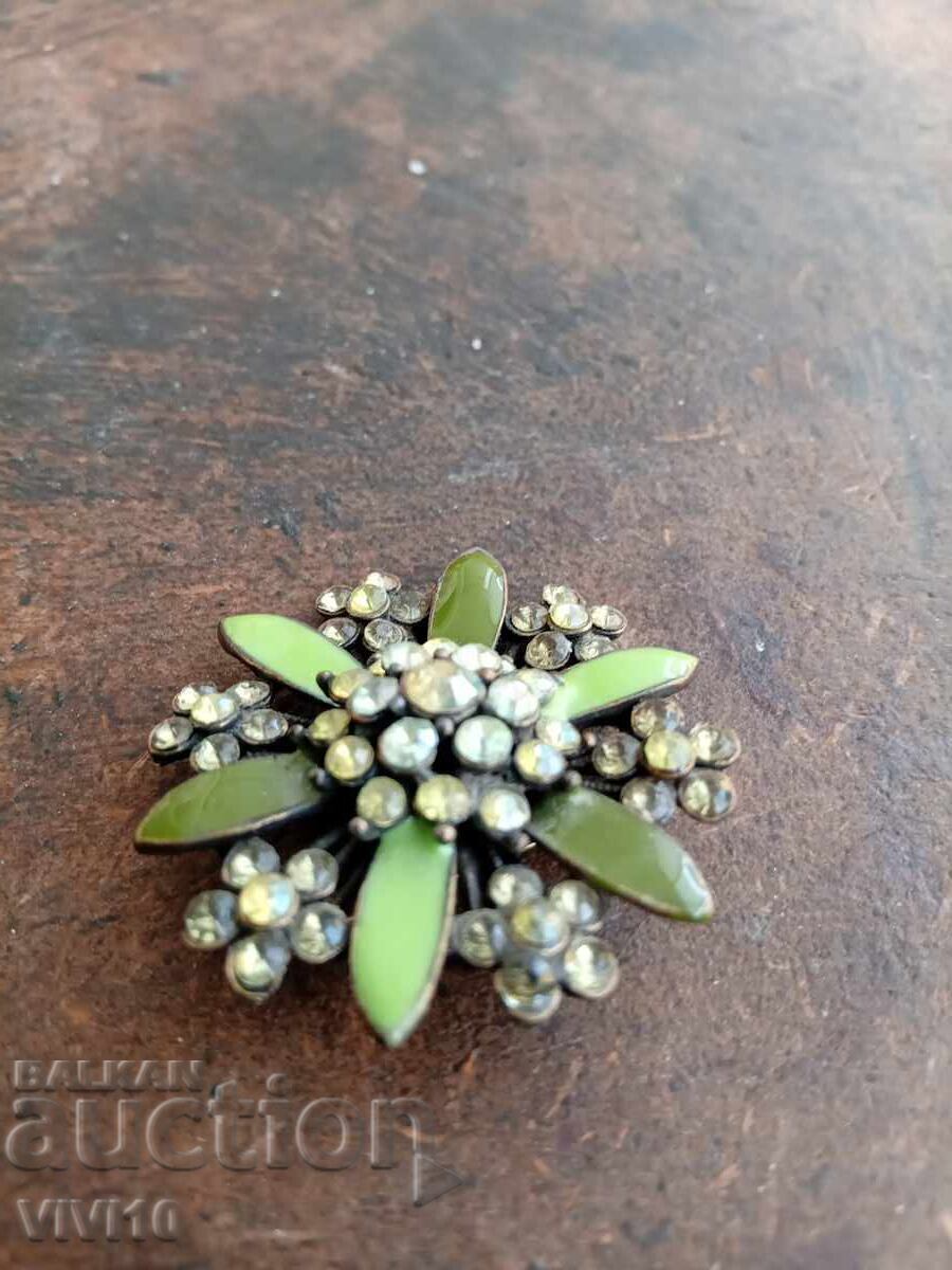 Antique Enamel Brooch with price 40.00 BGN | € 20.45 Antique Enamel Brooch with price 40.00 BGN | € 20.45