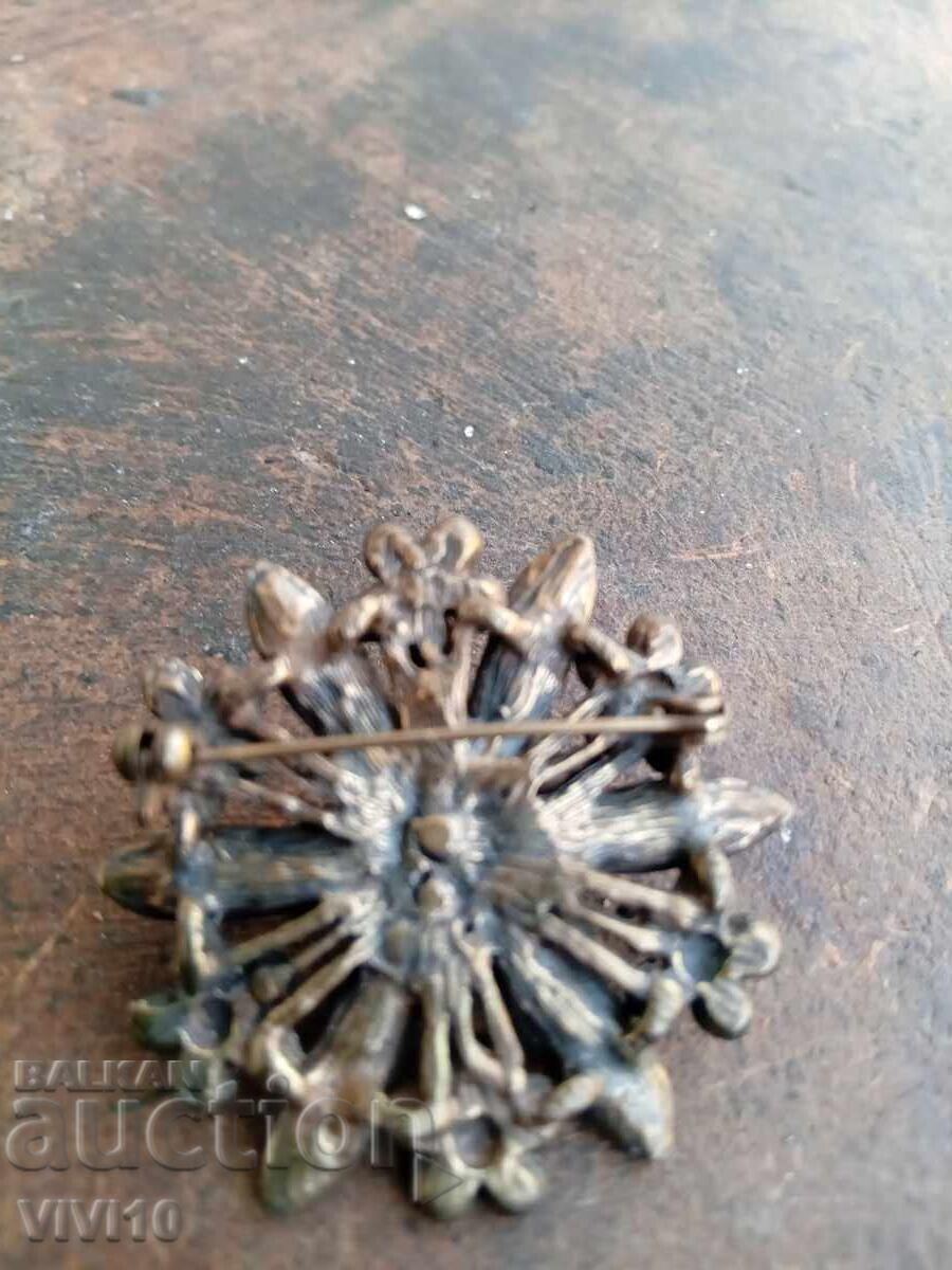 Auction Antique Enamel Brooch Auction Antique Enamel Brooch