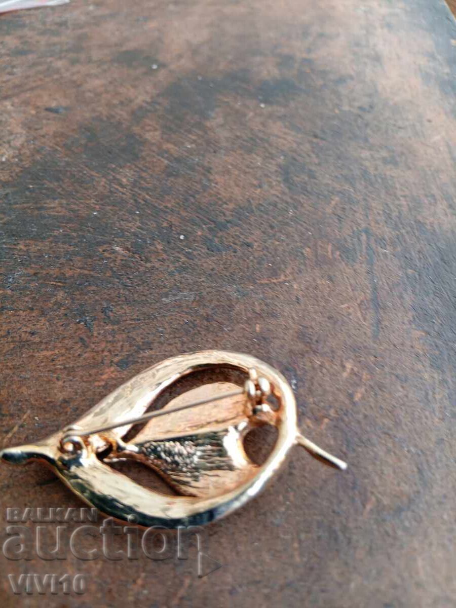 Auction Antique Enamel Brooch Auction Antique Enamel Brooch