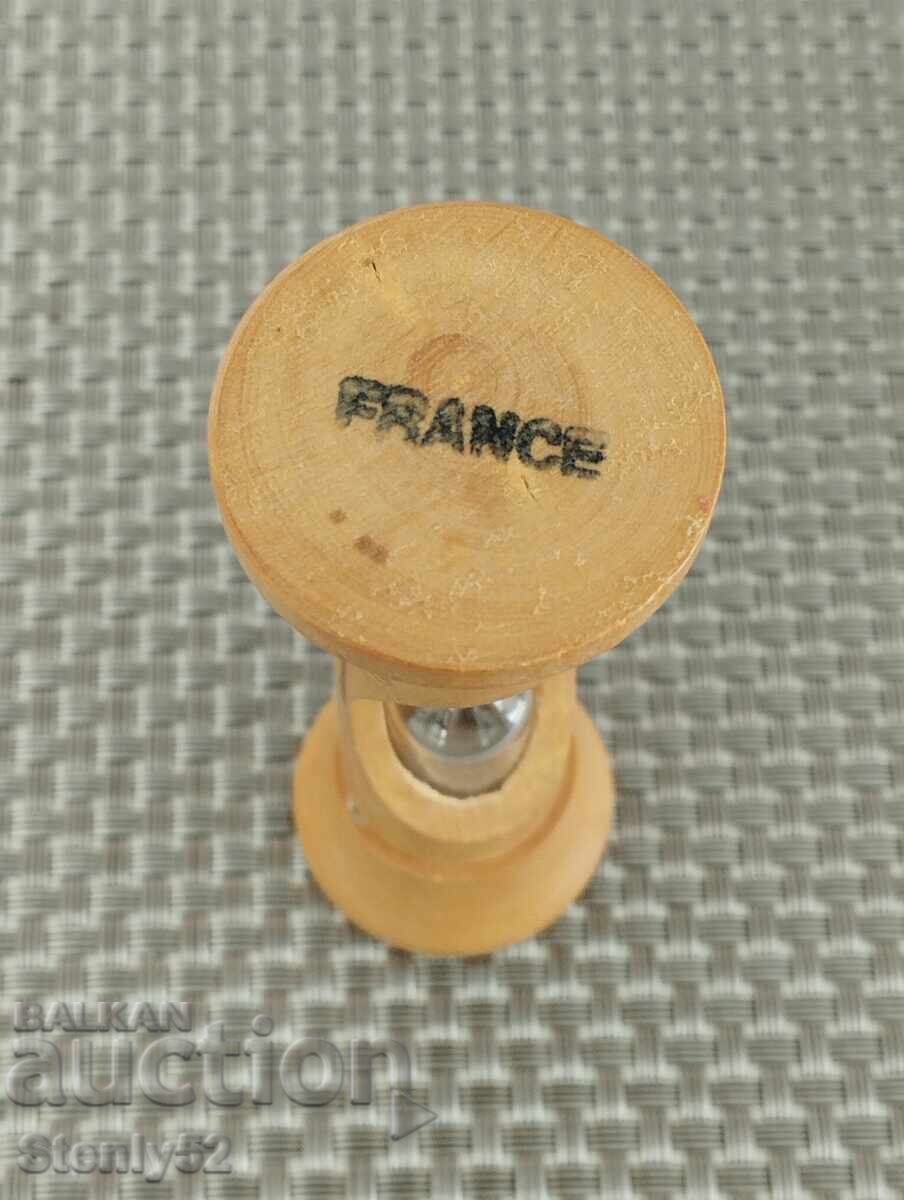 Small hourglass 3-5 minutes with price 10.00 BGN | € 5.11 Small hourglass 3-5 minutes with price 10.00 BGN | € 5.11