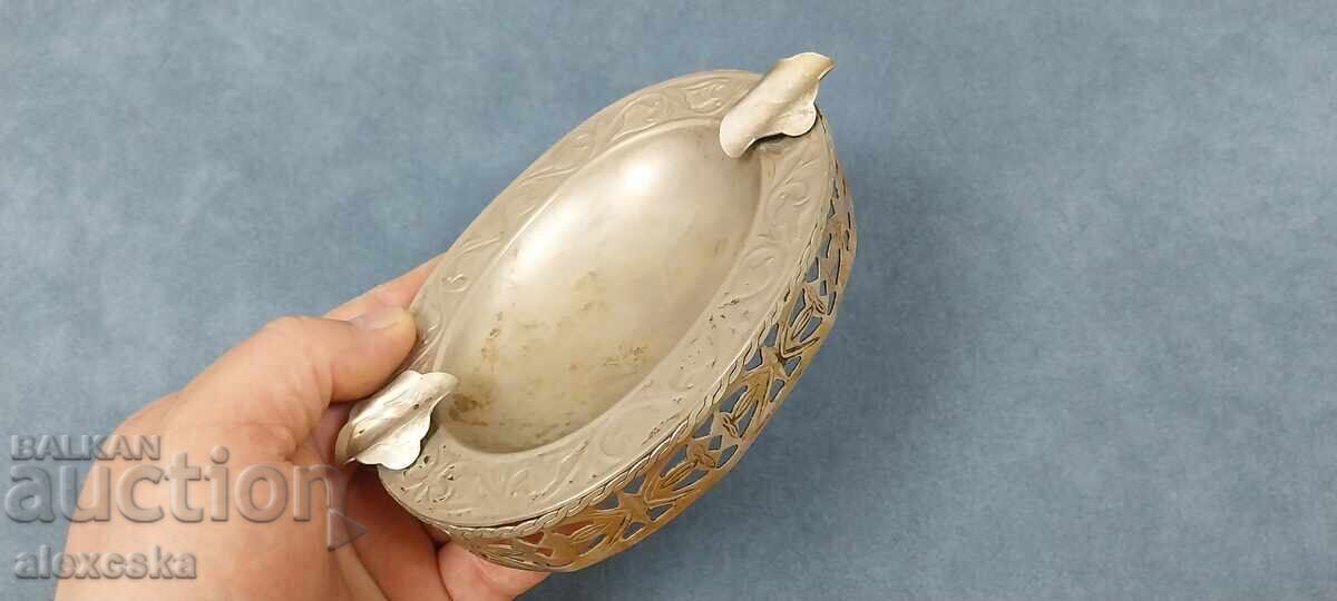 Delivery of Metal ashtray Delivery of Metal ashtray