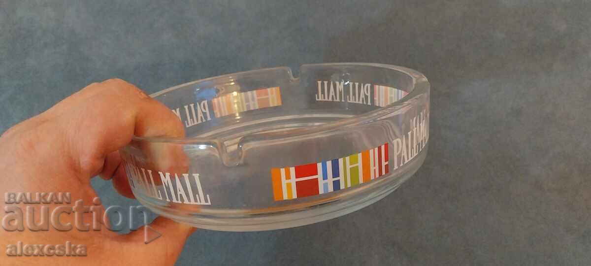 Auction Huge ashtray Auction Huge ashtray