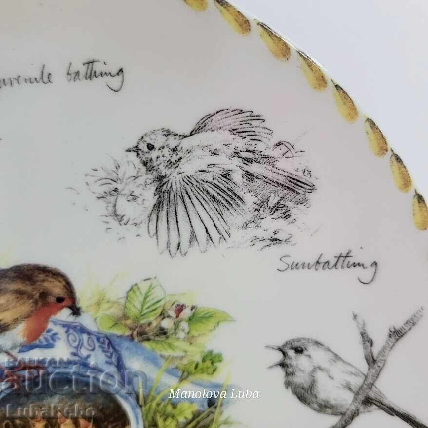 Auction Wedgwood, Danbury Mint, Robin Collector Plate Auction Wedgwood, Danbury Mint, Robin Collector Plate