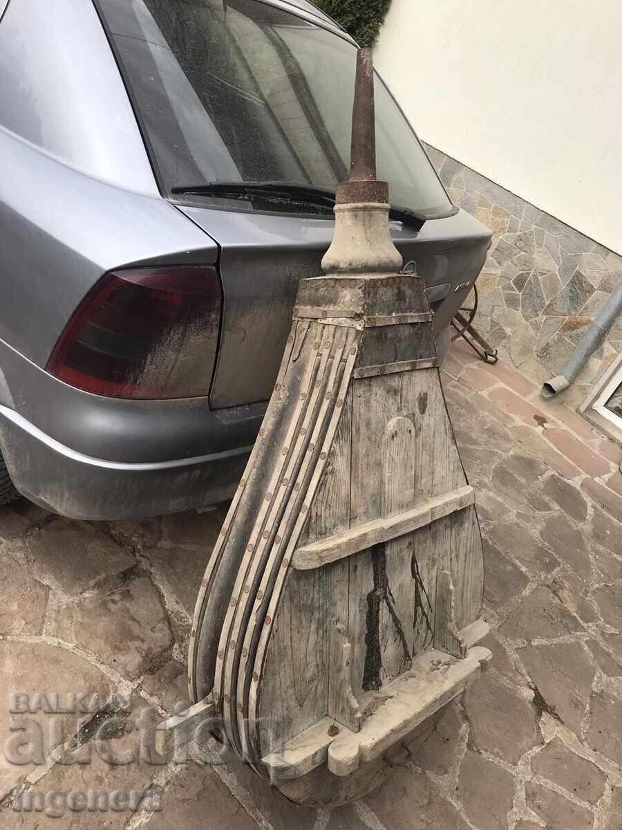 Auction FUR FUR COWHIDE BLOW AUTHENTIC HUGE WOOD LEATHER METAL Auction FUR FUR COWHIDE BLOW AUTHENTIC HUGE WOOD LEATHER METAL