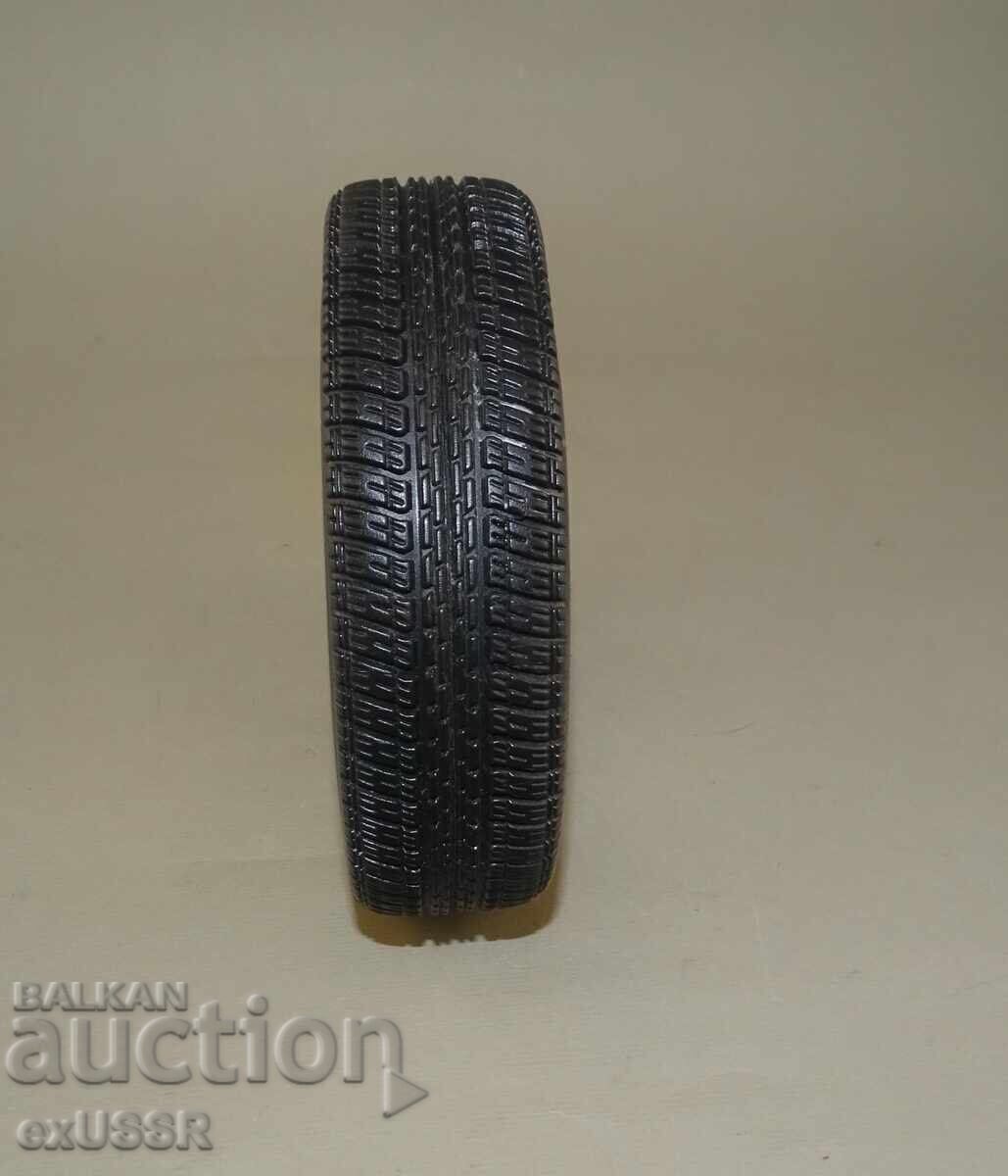 Delivery of Old ashtray rubber SEMPERIT Delivery of Old ashtray rubber SEMPERIT