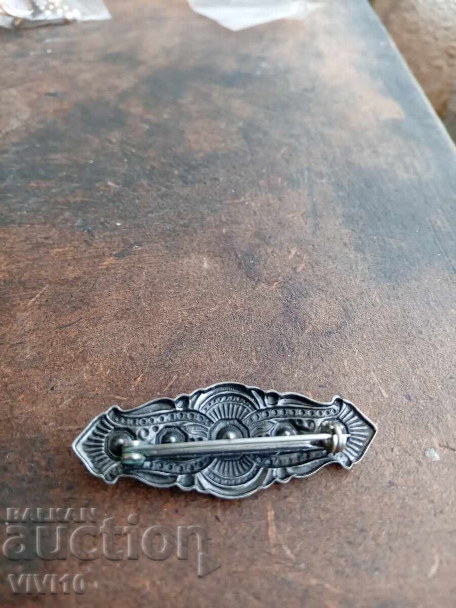 Auction Antique brooch Auction Antique brooch