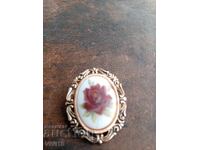 Broșă veche din porțelan, clips