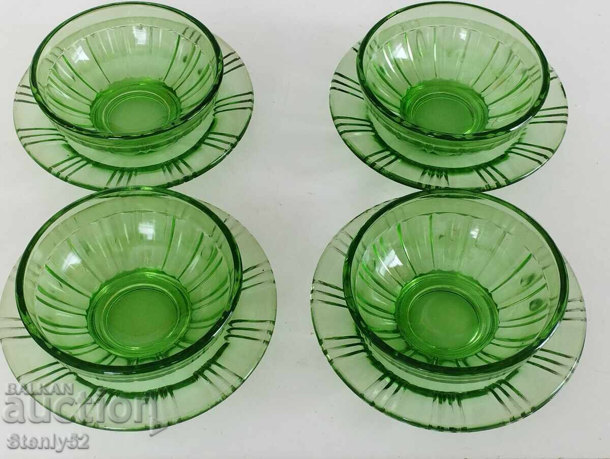 4 glass bowls with plates, colored thick glass
