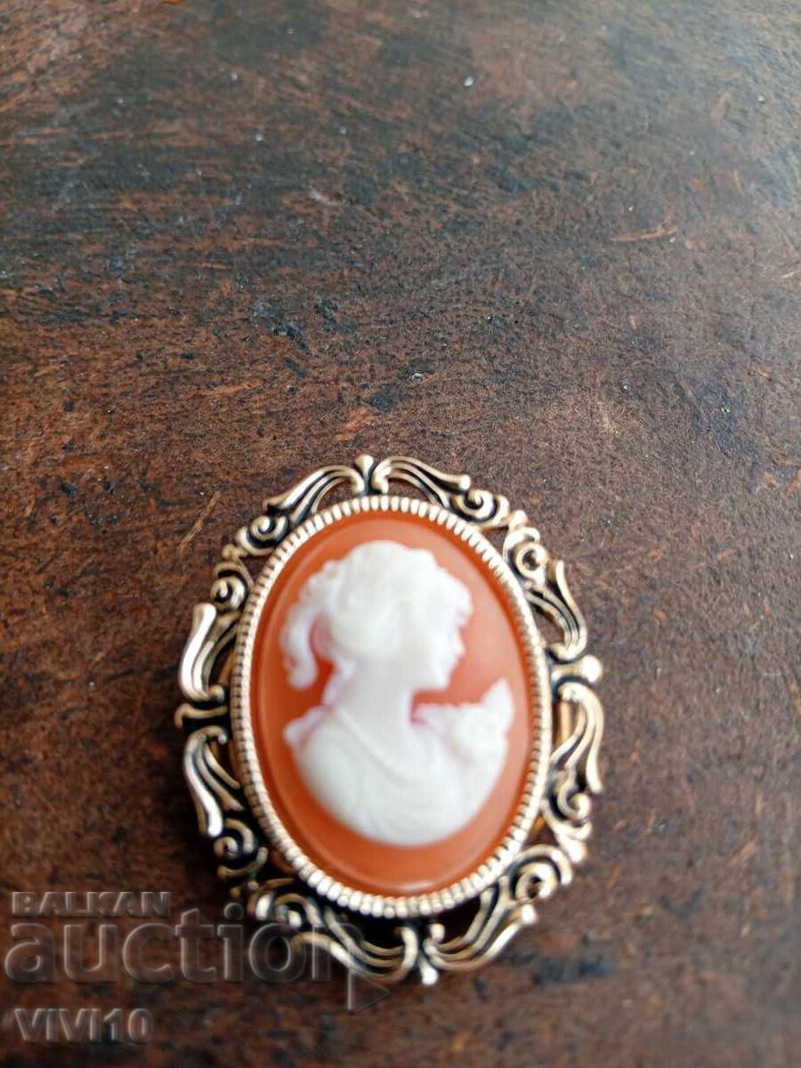 Antique brooch, cameo