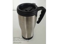 Thermal cup with lid for tea, coffee while driving and walking