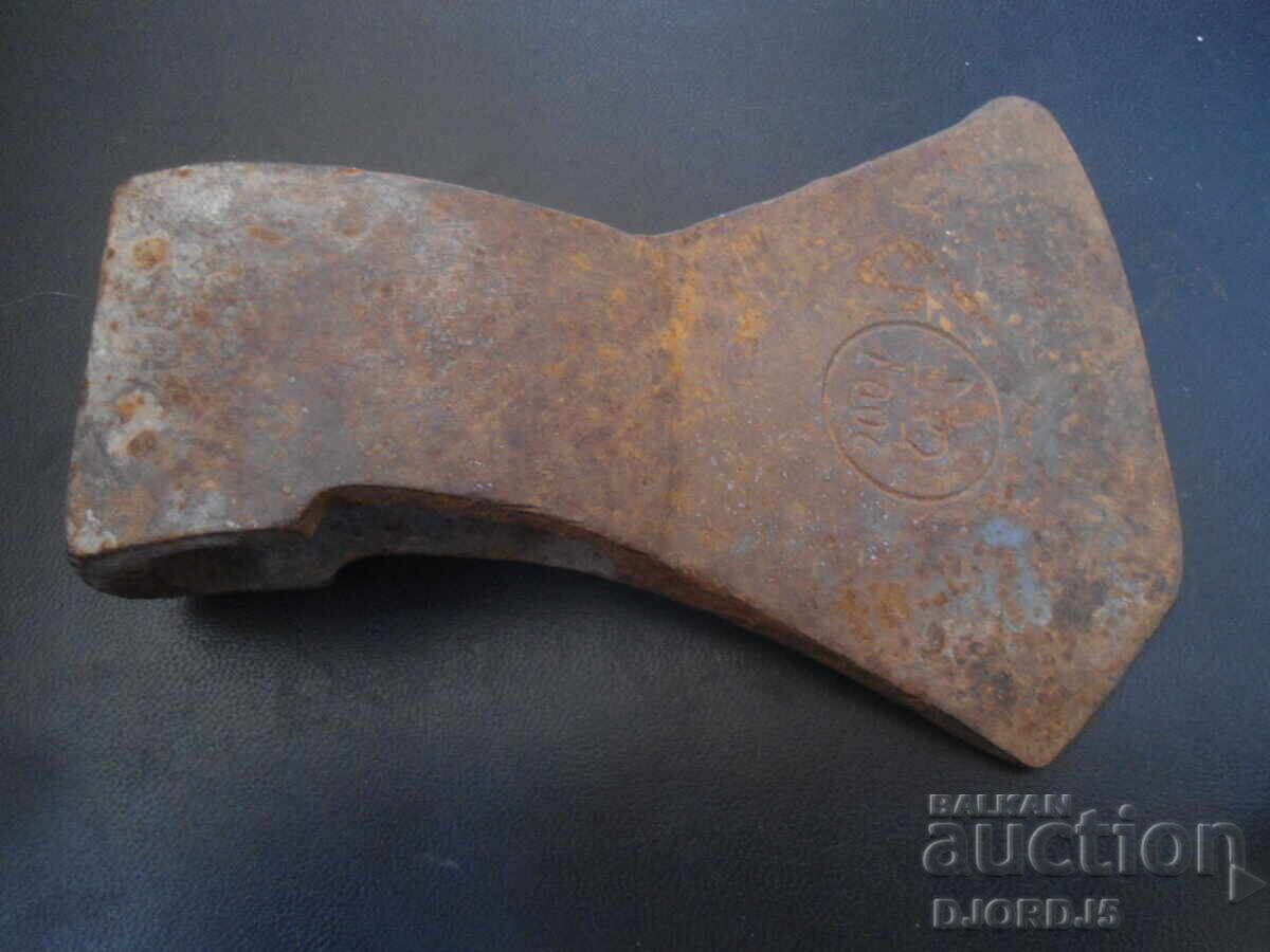 Old axe, hatchet, axe, marking, 0.955 kg - 6 Old axe, hatchet, axe, marking, 0.955 kg - 6