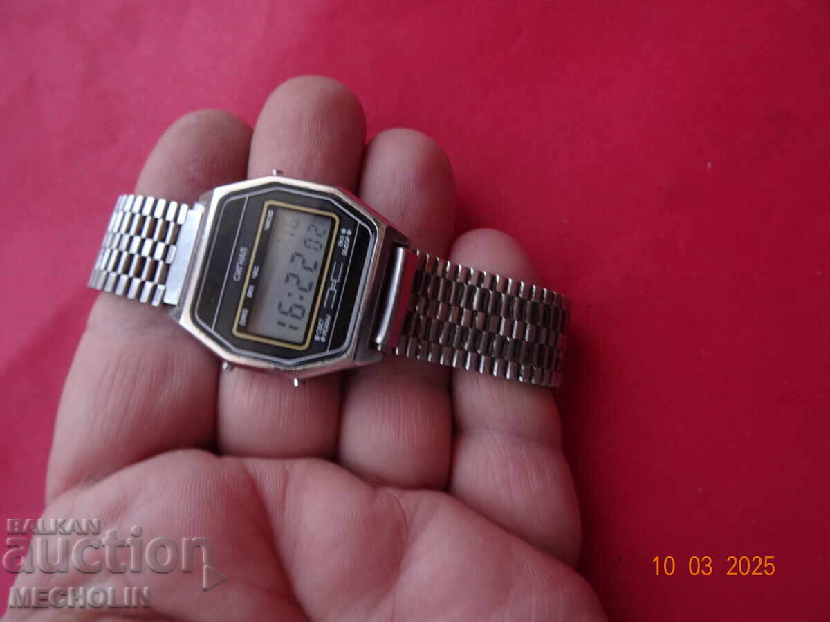COLLECTOR'S RUSSIAN WATCH QUARTZ SIGNAL with price 50.00 BGN | € 25.56 COLLECTOR'S RUSSIAN WATCH QUARTZ SIGNAL with price 50.00 BGN | € 25.56