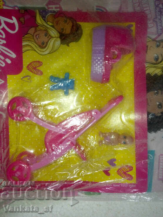 Barbie. Бр. 4 / 2021 - подарък Бебешка количка с цена € 3.80 | 7.43 лв.