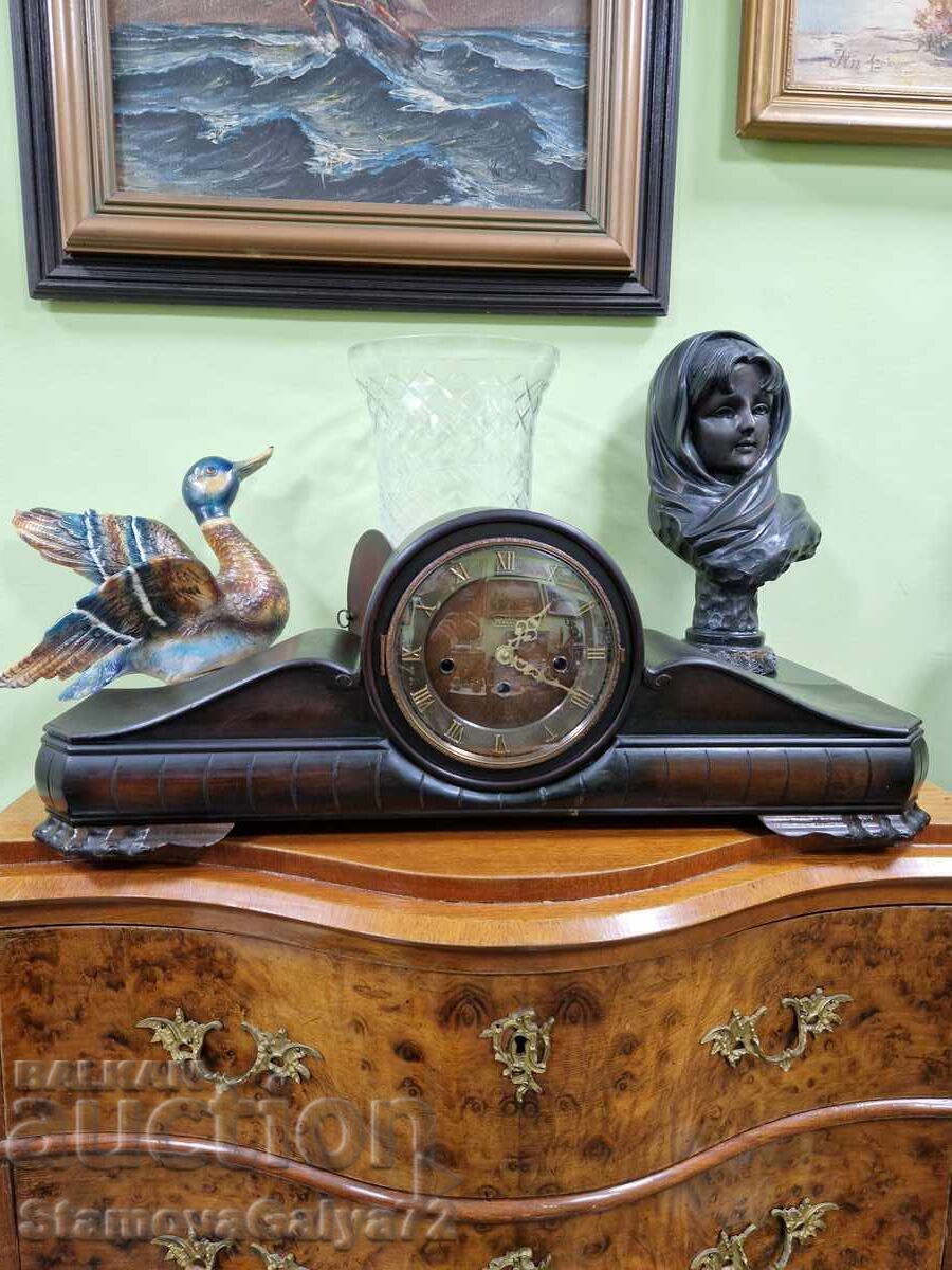 Голям антикварен колекционерски каминен часовник