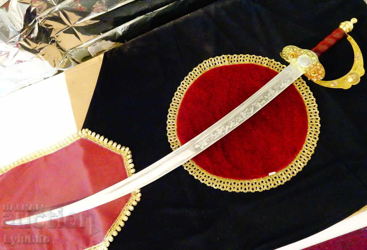 Delivery of Saber 90 cm., bronze, brass, gilding, ornaments. Delivery of Saber 90 cm., bronze, brass, gilding, ornaments.