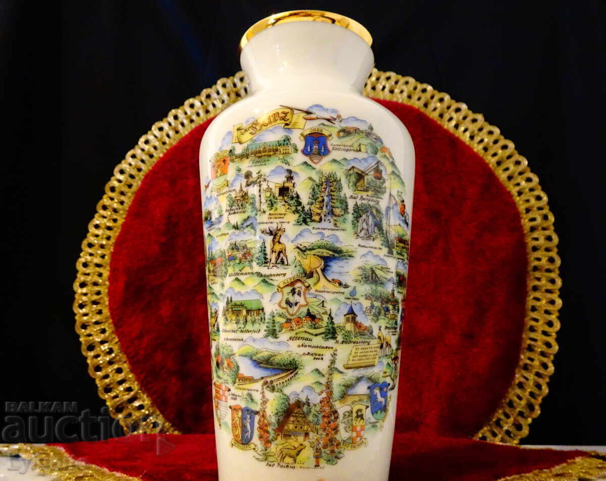 Bavarian porcelain vase, gold, label with price 26.00 BGN | € 13.29 Bavarian porcelain vase, gold, label with price 26.00 BGN | € 13.29