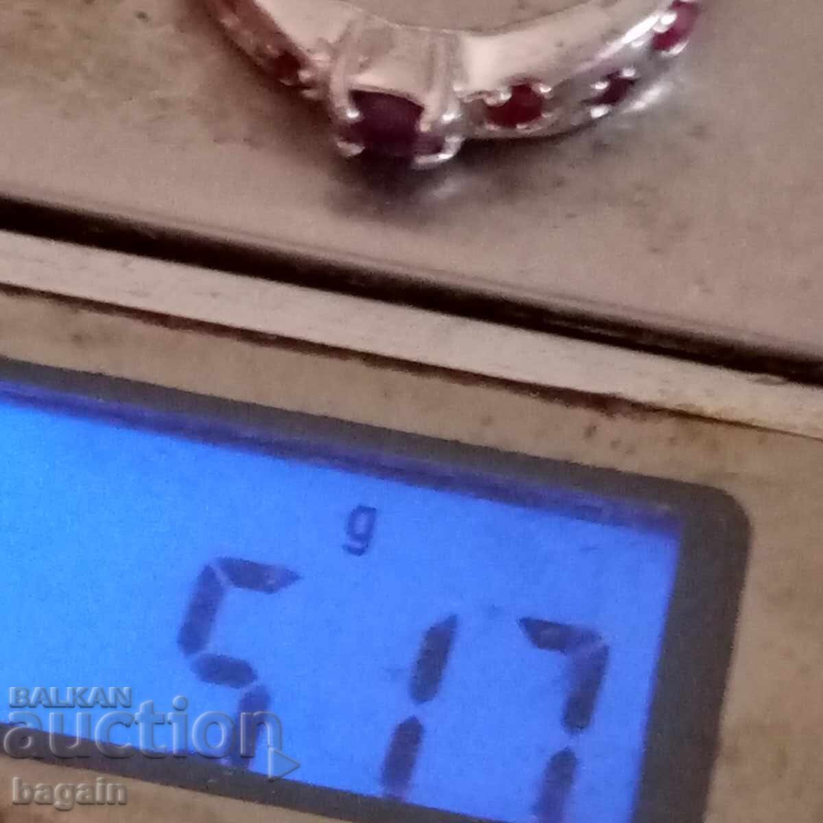 Delivery of Silver ring with rubies. Delivery of Silver ring with rubies.