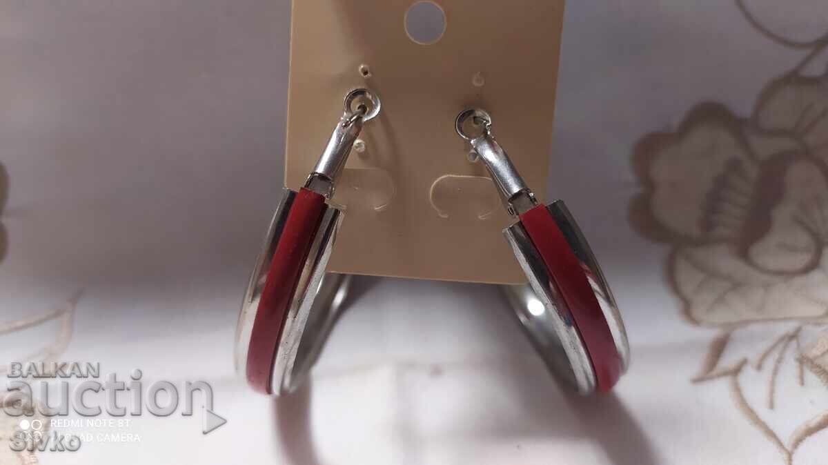 Cercei noi cercuri mari 6 cm cu preț € 0.49 | 0.96 BGN Cercei noi cercuri mari 6 cm cu preț € 0.49 | 0.96 BGN