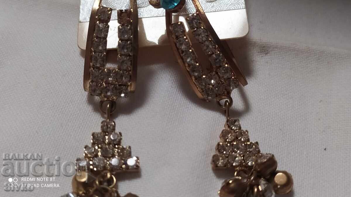 Auction  New Earrings, Cubic Zirconia